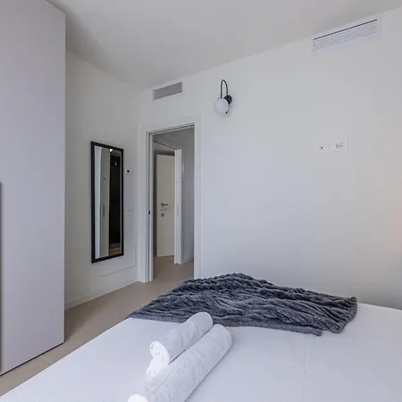 Navigli Eleganza Moderna Con Luce Naturale アパート *